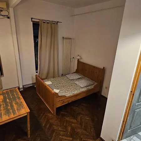 Homestay Victoriei54you Bucharest